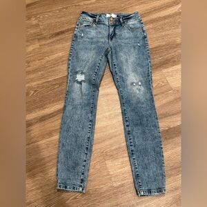 Cabi Distressed Blue Women's Jeans